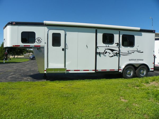 Pull Trailer With Big Living Room